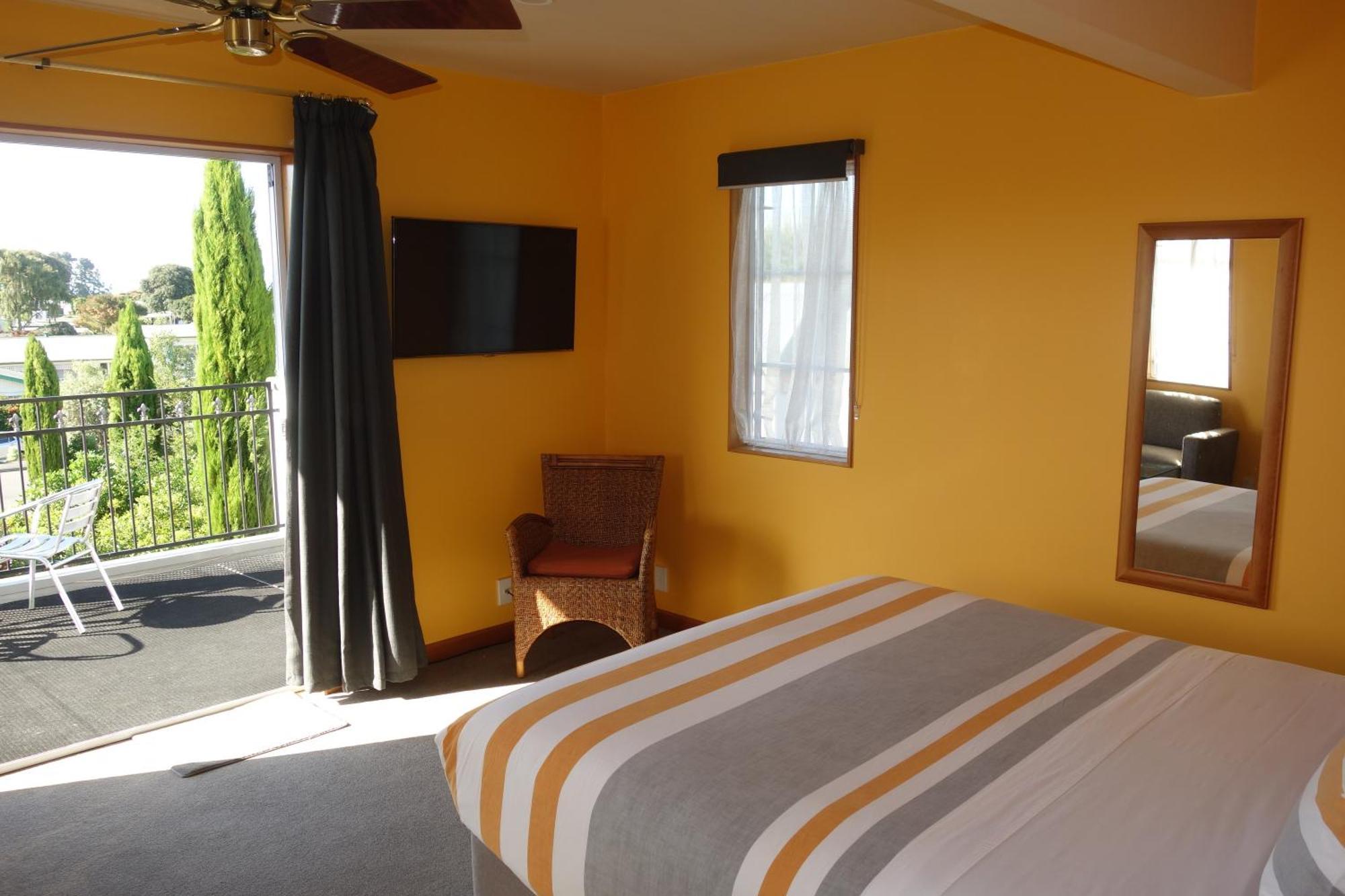 Beachside Villas Motel Nelson Buitenkant foto