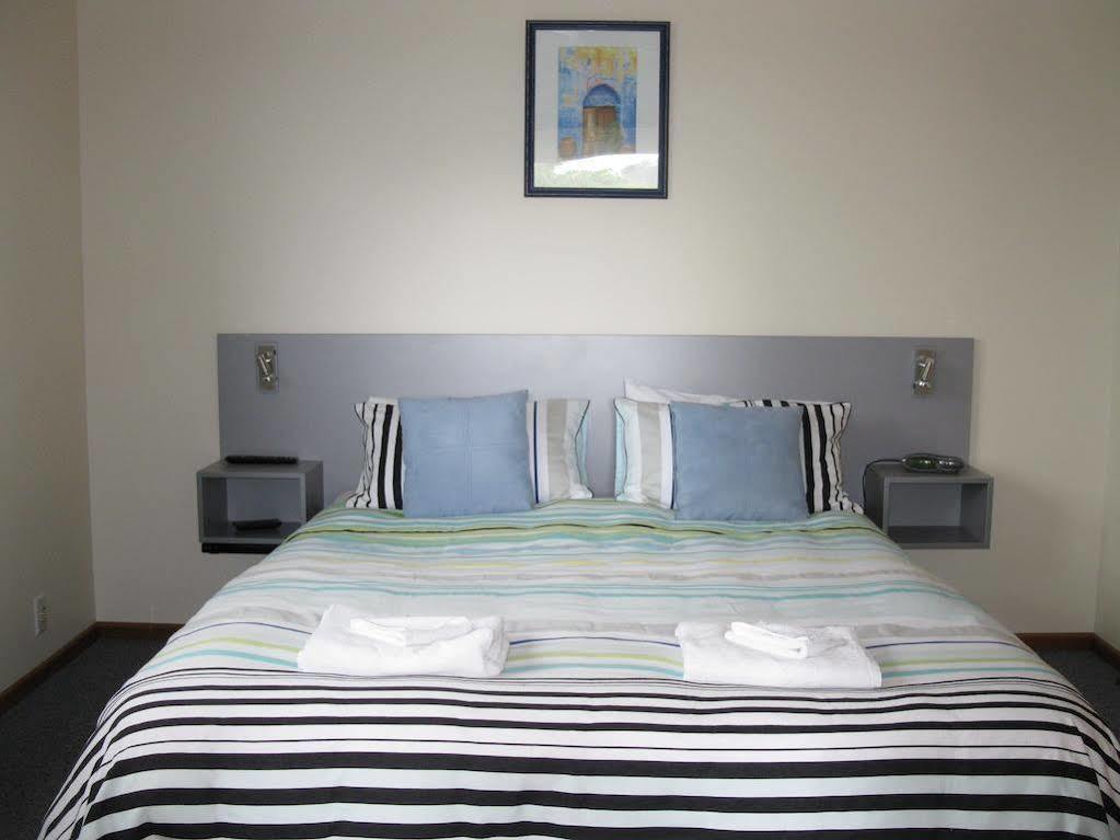 Beachside Villas Motel Nelson Buitenkant foto